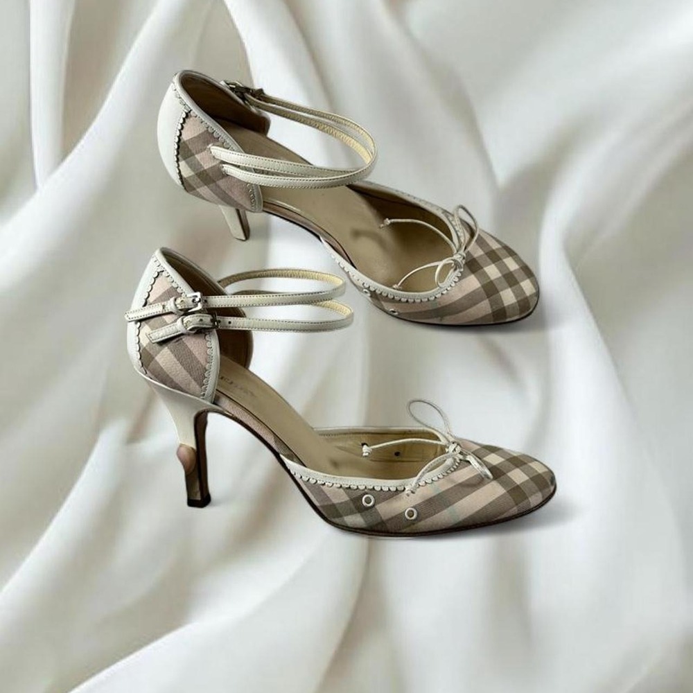 Burberry light pink brown check stiletto kitten heels y2k euro designer fairy